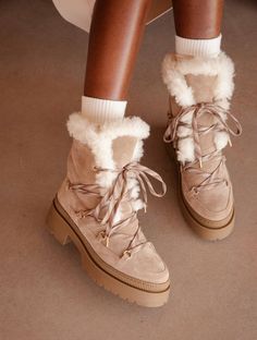 Iga Mohair Taupe - Cold weather boots with sheepskin fur lining and notched sole in taupe suede leather - Bobbies - Women Casual Work Style, Taupe Colour, Winter Outfits Aesthetic, Cold Weather Boots, Weather Boots, Trending Boots, Moon Boots, Winter Boots Women, Flat Boots