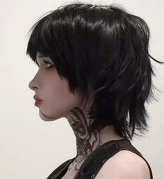 Black Choppy Bob, Cool Undercuts For Women, Short Black Emo Hair, Short Rock Hairstyles, Short Choppy Black Hair, Short Mullet Haircuts For Women, Short Thick Black Hair, Short Boyish Hairstyles For Women, Short Alt Hair Round Face