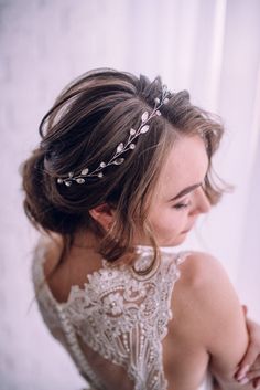 Long hair vine-Bridal hair vine-Wedding hair vine- Silver hair vine-Silver leaves hair vine-Wedding Wedding Hair Jewels, Woodland Wedding Hair, Rose Gold Hair Vine, Rose Gold Hair Accessories, Long Hair Vine, Silver Hair Vine, Gold Hair Vine, Hair Jewels, Bridal Hair Vine