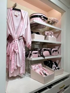 Victorias Secret Room Decor, Victoria Secret Room Ideas Bedrooms, Victoria Secret Coquette, Victoria’s Secret Bedroom, Victoria Secret Inspired Room, Victoria Secret Bedroom Ideas, Pink Closet Aesthetic