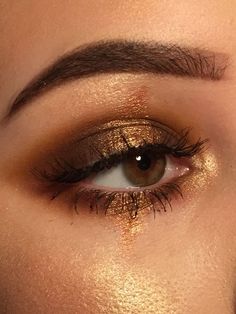 Makeup 2018, Eye Makeup Pictures, Gold Makeup, Makeup Pictures, Smokey Eye Makeup, Prom Makeup, Glam Makeup, Love Makeup, Artistry Makeup