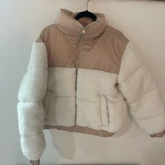 Brand New With Tags! Just Slightly Too Big For Me Unfortunately. Trending Jackets Women, Bur Basket, Pinterest Wishlist, Jackets Cute, Cute Winter Coats, Winter Wishlist, White Puffer Jacket, Nyc Fits, Blue Puffer Jacket