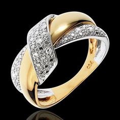 Expensive Whiskey, Coral Rings, Pearl Jewelry Ring, Pearl And Diamond Ring, Unique Diamond Rings, Jewels Rings, Diamond Jewelry Designs, Stylish Jewelry, Exquisite Jewelry