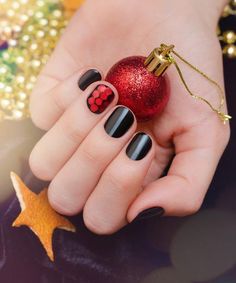 50+ Dark Red Nail Designs (2024) TailoringinHindi Fall Simple Nails, Nails Different Colors, Christmas Nails 2022, Christmas Nail Designs Easy, Nail Fall, New Year Nail, Christmas Barn, Light Burgundy, New Year Nails