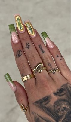 Goddess Nails Designs Gold, Leo Nails, Green And Gold Nails, Tip Nail Designs, Chloe Nails, Gold French Tip, Nails Baddie, 90s Nails, Jade Nails