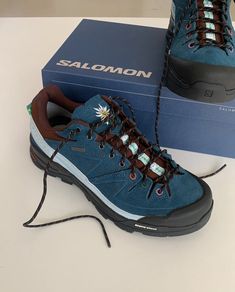 Hiking Shoe Outfit, Cute Hiking Shoes, Funky Shoes, Aesthetic Shoes, Shoe Inspo, Swag Shoes, Hiking Outfit, Pretty Shoes, Dream Shoes