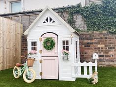 Kids Playhouse Makeover, Cozy Coupe Makeover, Kids Clubhouse, Playhouse Decor, Indoor Play Places, Princess Room Decor, Backyard Playset