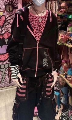 Scene Femboy Outfits, Cute Gore Clothes, Pink Punk Outfits Men, Scene Masculine Outfits, Scene Aesthetic Outfits Male, Male Mcbling, Scene Boy Outfits 2000s, Scene Outfit Inspo Masc, Colorful Emo Outfits