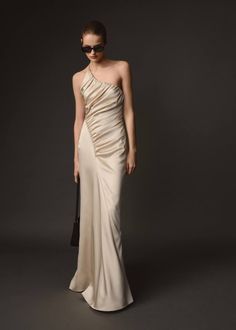 Luxury Pre-draped Silk Chiffon Maxi Dress, Pre-draped Asymmetrical Gown With Ruched Details, Elegant Girls, Elegant Girl, Stylish Clothes, Online Shopping For Women, 2023 2024, Moscow, Open Back