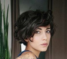 Short Messy Haircuts, Fine Curly Hair, Wavy Bob Hairstyles, Haircuts For Curly Hair, Short Bob Haircuts, Haircuts For Fine Hair, Short Hair Haircuts