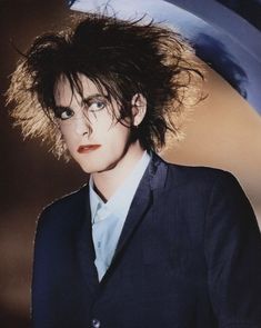 Young Robert Smith, Robert Smith Art, Robert Smith Young, Robert Smith Musician, Goth Singers, Goth Kids, Crimped Hair, Music Pics