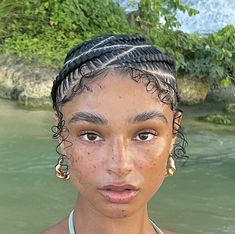 Beautiful cornrow coiffure concepts | Stylish coiffure concepts Check more at https://howcandothis.com/hairstyleideas/beautiful-cornrow-coiffure-concepts-stylish-coiffure-concepts/ Braids Summer, Fulani Braids, Pretty Braided Hairstyles, Natural Curls Hairstyles, Hairdos For Curly Hair, Girls Braids, Dope Hairstyles