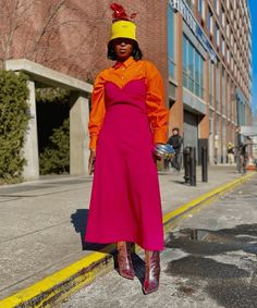 The Yusufs, Destiny Fashion, Dress Street Style, Prada Shirt, Color Blocking Outfits, Smart Casual Style, Feminine Chic, Fashion Week Street Style, Tube Dress