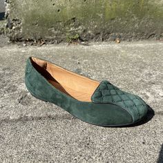 Nwt Indigo By Clarks - Green/Teal Suede Flat With Princess Cushion Front Detailing Green Round Toe Flats With Cushioned Footbed, Green Casual Flats With Cushioned Footbed, Brown Flat Shoes, Indigo Shoes, Leopard Print Loafers, Brown Mules, Brown Leather Flats, Brown Loafers, Slingback Flats