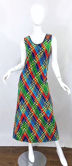 1960s Lilly Pulitzer Op Art Splatter Paint Colorful Velvet Vintage Maxi Dress For Sale at 1stdibs Multicolor Cotton Mod Dress, Multicolor Mod Cotton Dresses, 1970s Multicolor Cotton Dress, Art Splatter, Vintage Fashion 1960s, Lilly Pulitzer Maxi Dress, 1960 Dress, Fashion 1960s, Splatter Paint