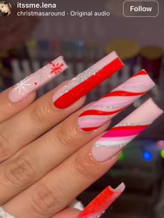 Pink Red And White Christmas Nails, Pink Christmas Nails Designs, Pink And Red Candy Cane Nails, Pink Candycane Nails, Pink And Red Nails Christmas, Xl Christmas Nails, Pink Red Christmas Nails, Orange Christmas Nails, Candy Cane Nails Christmas