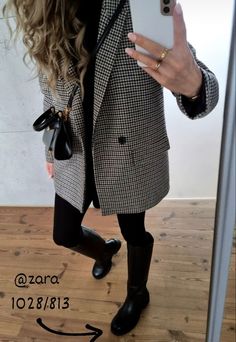 Blazer And Jeans Outfit Women, Cold Spring Outfit, Jeans Outfit Women, Blazer With Jeans, Casual Winter Outfits, Urban Outfits