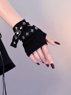 Unleash your inner rebel with our Gothic black Cyberpunk studs gloves. Crafted from premium, durable materials, these gloves combine edgy aesthetics with practical functionality. The sleek black design is accentuated with metallic studs, exuding a fierce, industrial vibe perfect for any cyberpunk or gothic ensemble. Edgy Gloves, Cyberpunk Gloves, Cyberpunk Outfit Women, Diy Punk Clothes, Black Cyberpunk, Gothic Gloves, Alt Accessories, Cybergoth Fashion, Steampunk Fashion Male