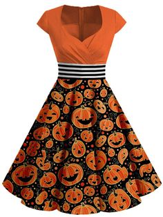 Sarah Rogers, 1950s Costume, Style Vert, Pumpkin Autumn, Pumpkin Costume, Halloween Blanket, Standard Dress, Fantasias Halloween, Fashion Lady