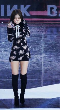 Jennie Stage, Sassy Outfit, Event Outfit, Fashion Attire, Jennie Kim, Simple Trendy Outfits, Black Pink Kpop, Blackpink Fashion