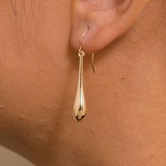 Solid 14K Yellow Gold Puffed Tear Drop Dangle Earrings, Gold Tear Drop Earrings, Drop Earrings, Water Drop Earrings, Dangle Earrings, Long Tear Drop Dangle Earrings. This 14k solid yellow  gold puffed teardrop dangle earrings is shiny and gorgeous. Best jewelry for women, girls to attend parties, weddings or any other activities.  .CRAFTED : 14K solid yellow gold for a life-time luster. Stamped 14k, high polished finish. Posts ensure are securely and comfortably in place throughout your daily li Gold Statement Earrings Formal, Water Drop Earrings, Dangle Earrings Gold, Tear Drop Earrings, Teardrop Dangle Earrings, Gold Statement Earrings, Drop Dangle Earrings, Earrings Drop, Earrings Long