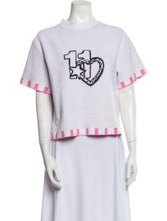 We11Done T-ShirtWhiteGraphic PrintShort Sleeve with Crew NeckFit:Tops by We11Done typically fit true to size. Vintage Holiday Dress, Sweater Pants, Coat Pant, Kids Design, Sweater Accessories, Handbags On Sale, Vintage Tags, Neck T Shirt, Sweater Top