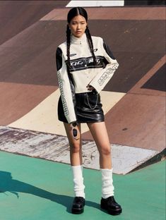 Collar Details, Miniskirt Outfits, Late Fall, Urban Outfits, Kpop Outfits, Crop Jacket, White Style, Shoulder Length, Look Fashion