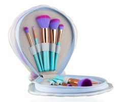 Aqua Brush Set, What it is: Perfect 10 Pc brush set essential for face, eyes and lips. Includes: Flat Top Buffer Large Domed Powder Precision Blush Buffing Concealer Large Fluffy Shader Tall Tapered Blender Small Angled Blender Angled Brow Lip Liner Angled Eyeliner   Product Options Available are as follows: Option: Aqua Brush Set - StinaFace Mermaid Clam Brush Set Swimmers Hair, Color Depositing Shampoo, Mens Hair Colour, Straighten Iron, Mens Tools, Concealer Colors, Curl Cream, Purple Shampoo, Color Corrector