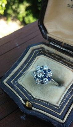 Spectacular 14k White Gold, Diamond, Natural Blue Sapphire Flower ring... Sapphire Flower Ring, Ballerina Wedding, Sapphire Wedding, Band Photos, Green Diamond, Natural Blue Sapphire, Art Deco Ring, Floral Flower, Flower Ring