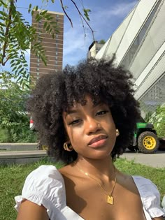 Styled Afros, Hair Like Wool, Cabello Afro Natural, Natural Afro Hairstyles, Girls Natural Hairstyles, Natural Curls Hairstyles, Natural Hair Styles Easy