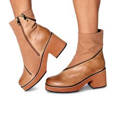 Illeana - Chattanooga Shoe Co.AntelopeU12TAUPETaupe (tan) Comfortable Stylish Shoes, Flat Wedges, Clog Heels, Most Comfortable Shoes, Contrast Piping, 2023 Collection, Winter 2023, Mule Flat, Heeled Loafers