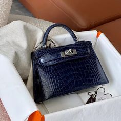 Dream Bags, Hermes Paris, Luxury Bags, Fashion Bags, Women's Fashion, Paris, Quick Saves