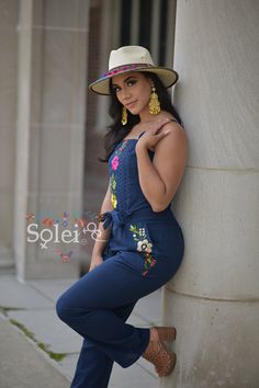 This modern style romper with a traditional look is perfect look for this season. It is a slim fitting romper with hand embroidered flowers and pockets on each side. Embroidered Fitted Sleeveless Jumpsuits And Rompers, Embroidered Fitted Jumpsuits And Rompers For Spring, Spring Embroidered Fitted Jumpsuits And Rompers, Sleeveless Embroidered Jumpsuits And Rompers For Summer, 5 De Mayo Outfit Ideas, Mexican Fashion Modern, Mexican Clothing Style, Mexican Clothing, Traditional Mexican Dress