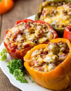 Stuffed Slow Cooker Bell Peppers Bell Peppers, Peppers, Stuffed Bell Peppers, Tomatoes, Slow Cooker, Cheese, Meat, Stuffed Peppers, White