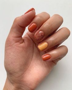 Simple Fall Nails Yellow, Orange Dip Powder Nails Fall, Yellow Wedding Nails Bridesmaid, Orange Fall Gel Nails, Dark Yellow Nails Fall, Fall Gel Polish Nails, Fall Nails Ideas Dip Powder Short, Fall Nails With Yellow, Fall Shellac Nails Designs