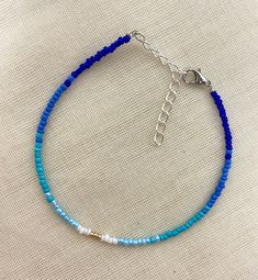 Anklet Seed Bead, Anklet Ideas Bead, Cute Anklets Beaded, Homemade Anklets, Blue Beads Bracelet, Diy Anklet, Summer Accessories Jewelry, Bead Anklets, Anklet Ideas