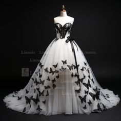 White Tulle and Black Lace Applique Wedding Dresses Bridal Gowns Floor Length Formal Brithday Party Occasion Lace Up Custom W1-7.9 sold by Liaumin on Storenvy Black And White Ball Dress, Black And White Dress Aesthetic, Black And White Ball Gown, Black And White Wedding Dresses, Wedding Dress Codes, Black And White Wedding Dress, White And Black Wedding, Black White Wedding Dress