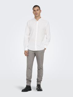 - Type D'article : Chemise En Popeline - Col : Col Mao - Manches : Manches Longues - Fermeture : Fermeture Par Bouton - Coupe : Slim Fit Matière : 65% Polyester Recyclé, 35% Coton Chemise En Popelineslim Fitmanches Longues- Taille : M;S;XL;XXL Smart Outfit, Only & Sons, Poplin Shirt, Collar Shirts, M S, Slim Fit, Long Sleeves, China, Collar