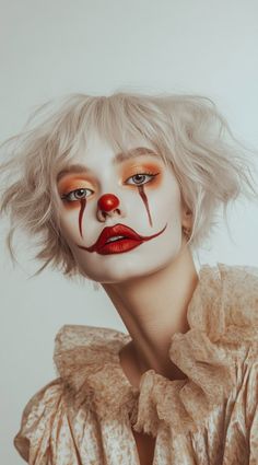 34 Clown Hairstyles: Fun and Frightening Ideas for Your Halloween Costume | LooksNiceOnMe Pierrot Clown Makeup, Clown Hairstyles, 1920s Clown, Goth Clown Makeup, Clown Punk, Goth Clown, Partner Halloween Costumes