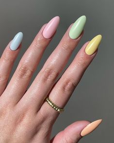 Muted Pastel Nails, Solid Color Manicure, Pastal Nails, Mail Inspo, Minimal Nails Art, Short Gel Nails, Minimal Nails, Glam Nails