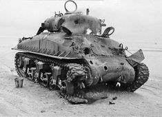 Damaged Tanks, American Tank, Tank Armor, Sherman Tank, Wwii Photos, Tank Destroyer, Ww2 Tanks, Military Diorama, Battle Tank