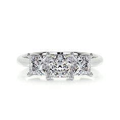 three stone princess cut diamond ring