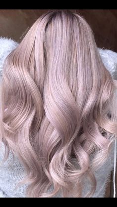 Cool Tone Pastel Hair, Light Lavender Blonde Hair, Ash And Pink Hair, Lavender Toner On Blonde, Subtle Lavender Hair, Mauve Blonde Hair, Lavender Beige Hair, Rose Silver Hair