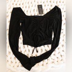 Nwt Never Worn. Super Cute Top! I Love This Top But It Doesn’t Fit Me Which I’m So Bummed About. Size Small. Casual Stretch Crop Top For Date Night, Black Stretch Cropped Long Sleeve Top, Trendy Forever 21 Long Sleeve Crop Top, Mint Green Crop Top, Barbie Crop Top, Forever 21 Long Sleeve Buttoned Top, Forever 21 Black Crop Top, Camisole Set, Boho Crop Tops