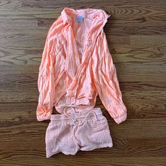 So Cute For Summer. Both Pieces Are Xs, Never Worn Before Pink Beachy Tops For Poolside, Casual Long Sleeve Swimwear For Day Out, Pink Vacation Tops For Poolside, Pink Tops For Poolside Vacation, Pink Summer Swimwear For Day Out, Casual Pink Swimwear For Vacation, Pink Top For Vacation And Beach Season, Casual Pink Swimwear For Day Out, Pink Tops For Vacation And Beach Season