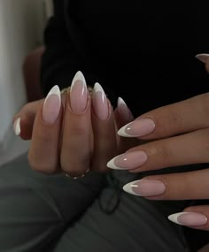 Builder Gel Nails, Formal Nails, Basic Nails, Classy Acrylic Nails, Almond Acrylic Nails, Nails Black, Classy Nails, Abstract Designs, Chic Nails