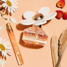 Daisy Love - Marc Jacobs Fragrances | Sephora Marc Jacobs Daisy Love Perfume, Daisy Love Marc Jacobs Aesthetic, Daisy Marc Jacob’s Perfume, Marc Jacobs Daisy Perfume, Product Flatlay