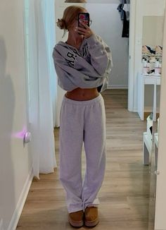 #outfits Cosy Outfit, Fashion Fails, Comfy Outfit, Casual Preppy Outfits, Outfit Inspo Casual, Cute Comfy Outfits, Simple Trendy Outfits