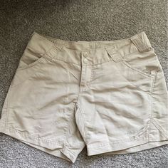 Great Material. Light Weight. Size: Xs. No Damages. Nwot. Columba Fishing Shorts For Women. Fishing Shorts, Shorts Athletic, Athletic Shorts, Columbia, Womens Shorts, Women Shopping, Color