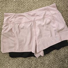 Women's Size M. Washed Once, But Never Worn. Smoke/Pet Free Home Shorts Athletic, Athletic Shorts, Woman Colour, Pink Black, Black Pink, Womens Sizes, Womens Shorts, Pet, Pink